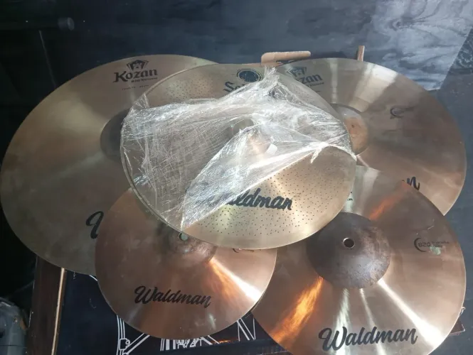 Kit de pratos Waldman kozan B20 + hit hat