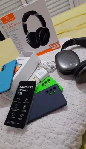 A32 Azul + Fone Bluetooth led