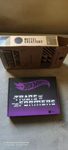 Hot Wheels Transformers Nêmesis Prime Edição Especial