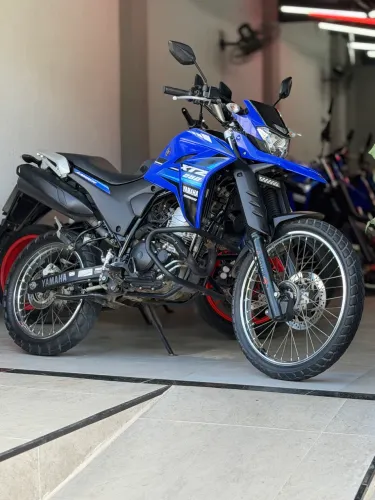 YAMAHA ZTX 250 LANDER 2024