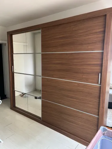 Guarda roupa casal - grande
