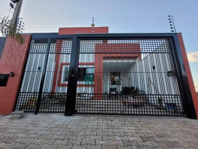 Casa com 3 dormitórios e Piscina, 115m² - venda por R$ 699.000 ou aluguel por R$ 4.000/mês