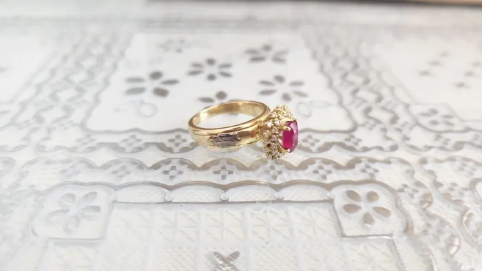 Anel Ouro 18K Rubis Diamantes