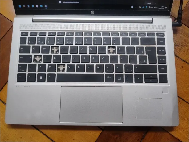 Laptop para usar como desktop hp ProBook 840 g8 i5 1145g7 16gb 255gb nvme
