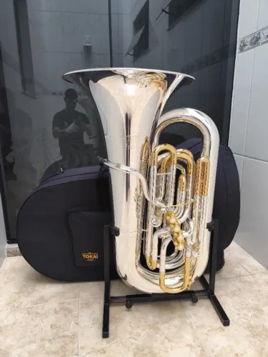 Tuba 5/4 Tokai TB-600PG 4 Pistos e 1 Rotor Sib - Prata c/ Dourado - Nova ( Mostruário)