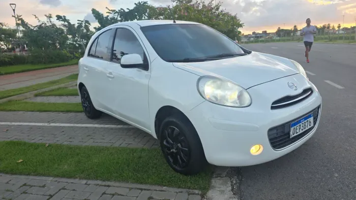 Nissan March S 1.0 16V Flex Fuel 5P 2014