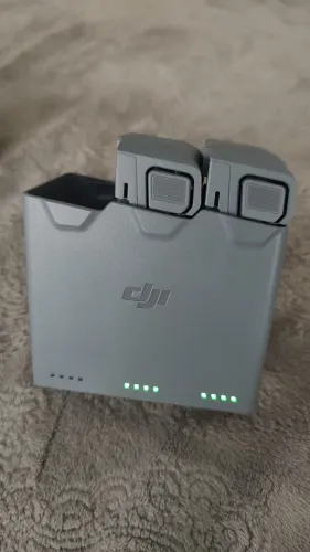 BATERIAS PLUS + HUB ORIGINAL DJI MINI 5 PRO <br><br>Vendo 2<br><br>Vendo 2