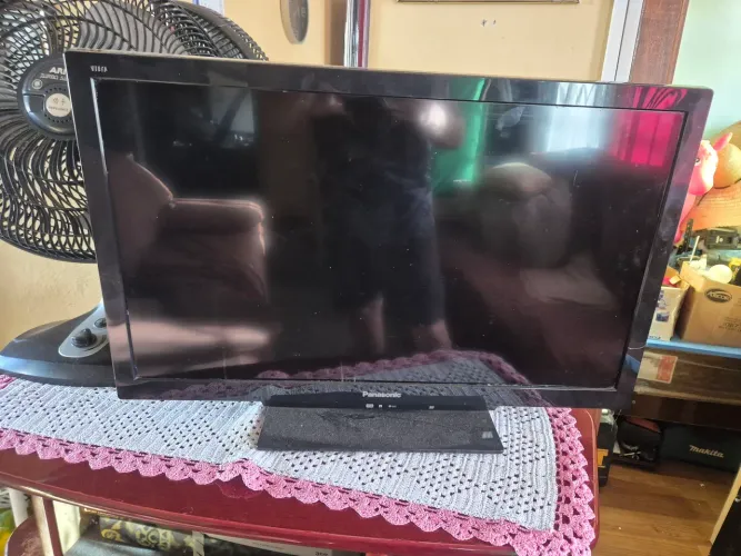 Televisão Panasonic 32 polegadas, hdmi, usb, Conversor digital integrado