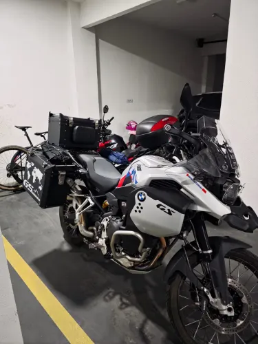 BMW F900 GS Adventure Plus 2025