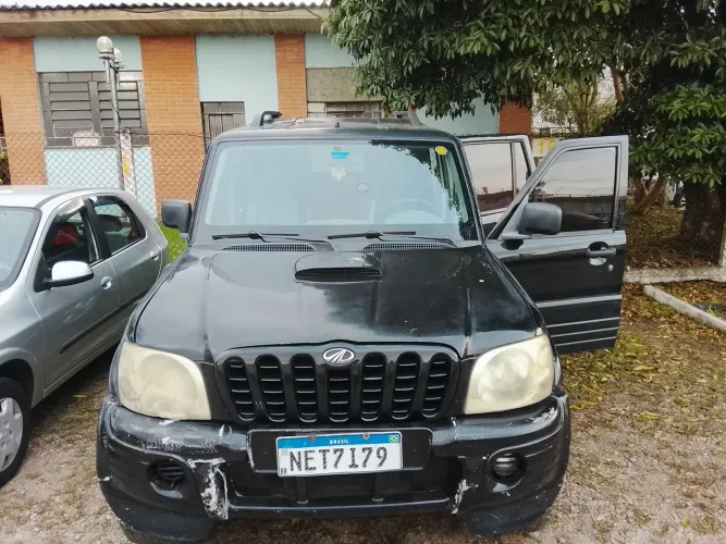 Mahindra Scorpio GLX SUV 2.6 TB Diesel Crde 4WD 2009