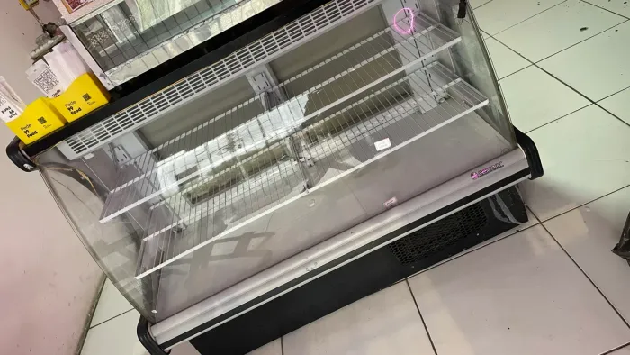 Vitrine Fria - Gelopar - 140 PR