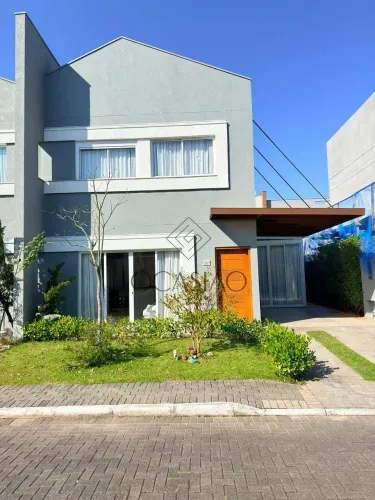 Casa semi-mobiliada para locação - Condomínio Village dos Ipês, Balneário Camboriú, SC