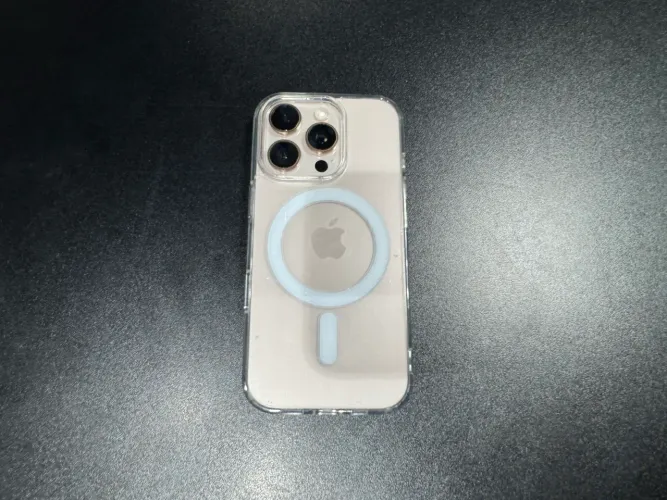 iPhone 16 Pro - muito novo