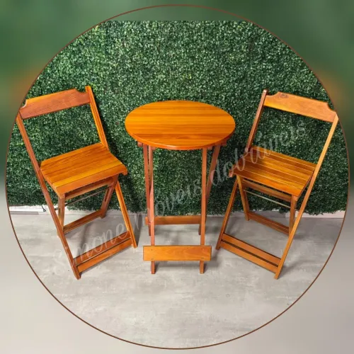 1 mesa Bistrô e 2 bancos dobráveis