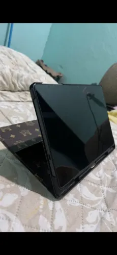 Tablet 11 polegadas ( acompanha acessórios )