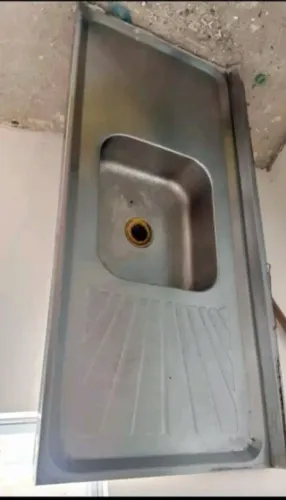 Pia de cozinha usada