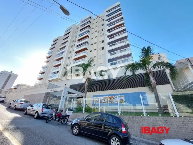 Excelente Apartamento 2 dormitório(s) em Barreiros - São José