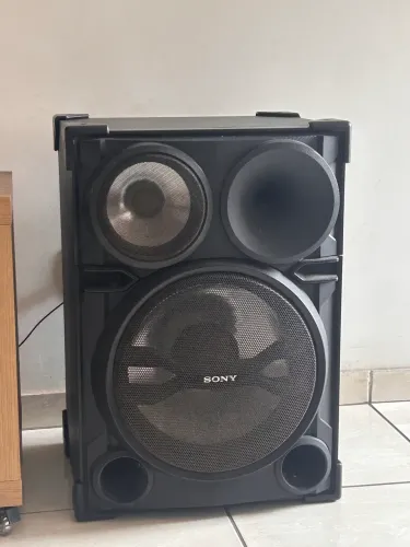 Vendo 2 caixas de som da Sony em perfeito estado