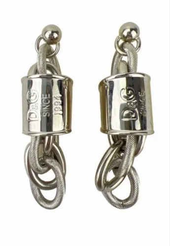 Brinco original dolce&gabbana prateado com logo