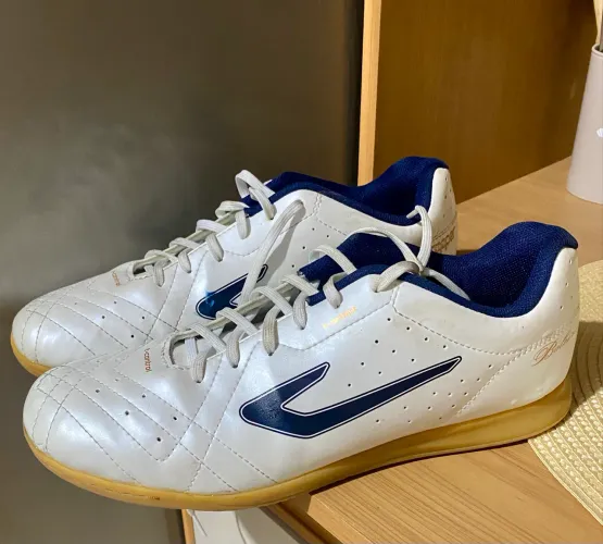 Chuteira Topper Boleiro V Futsal Branco/marinho/ dourado N 41
