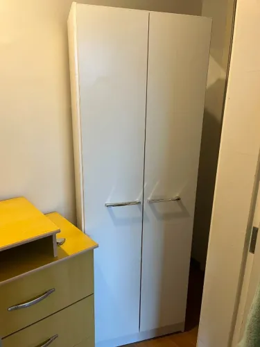 Armário Multiuso Branco 2 Portas com Prateleiras