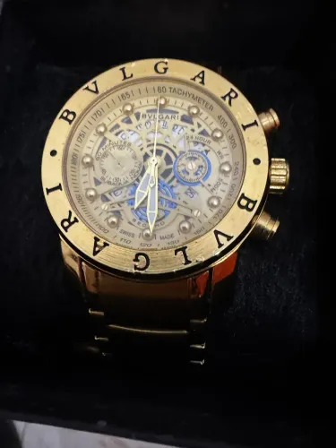 Relógio bvlgari skeleton dourado funcionando