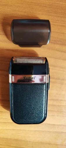 Barbeador Kemei recarregável