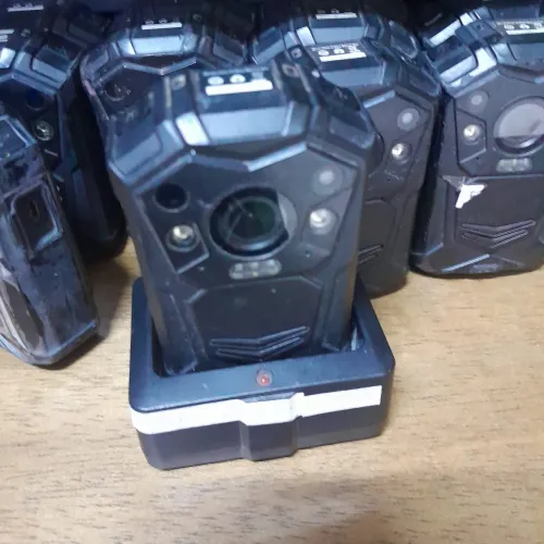 Bodycam profissional com doca