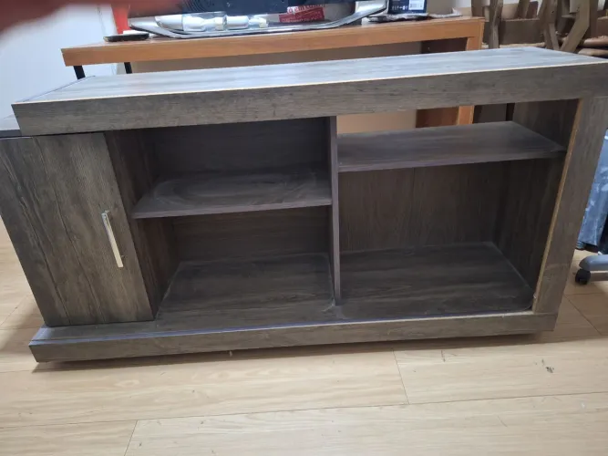 Rack para TV de tamanho médio - usado - R$ 80