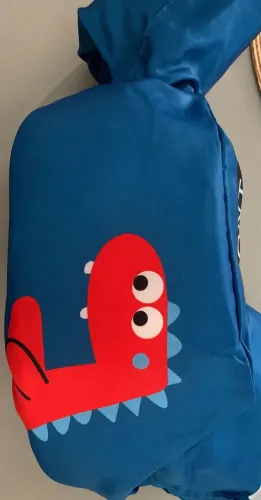 Boias e colete infantil