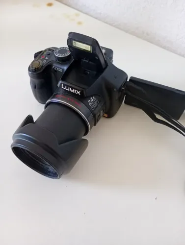 Camera lumix FZ150 original