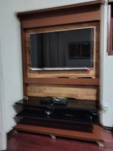Rack com painel para TV - Para espaços pequenos