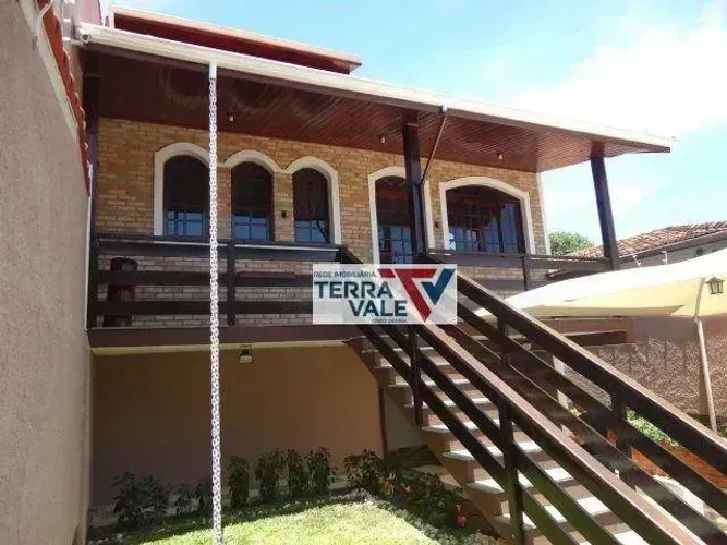 Casa com 6 dormitórios à venda, 279 m² por R$ 645.000,00 - Cruz - Lorena/SP
