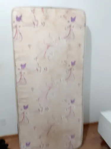 Colchão ortopédico, com 06 tipos de massagem diferente, tudo perfeito