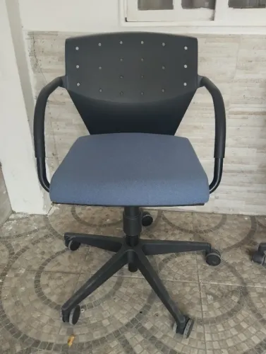 CADEIRAS PARA ESCRITÓRIO.