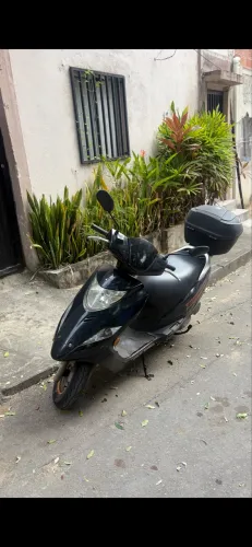 Suzuki burgman 2012