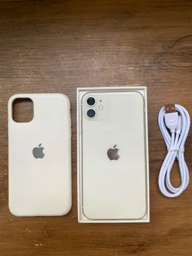  iPhone 11 64GB Branco | na caixa