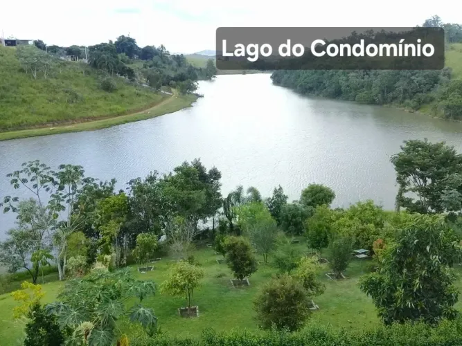 Casa de condomínio para venda tem 1361 metros quadrados em Veraneio Irajá - Jacareí - SP