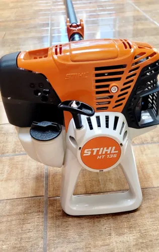 MOTOPODA HT135 - Stihl - Haste telescópica.