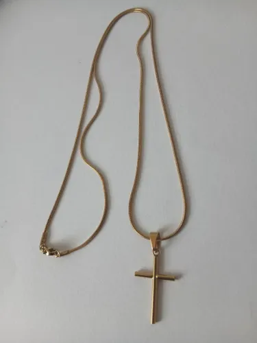 VENDO CORDÃO DE AÇO DOURADO INOXIDÁVEL