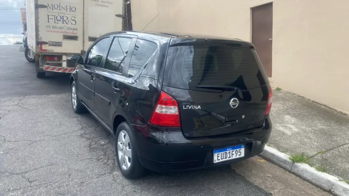 Nissan Livina SL 1.6 16V Flex Fuel 5P 2011