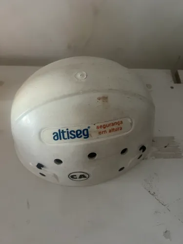 Capacete de alpinista