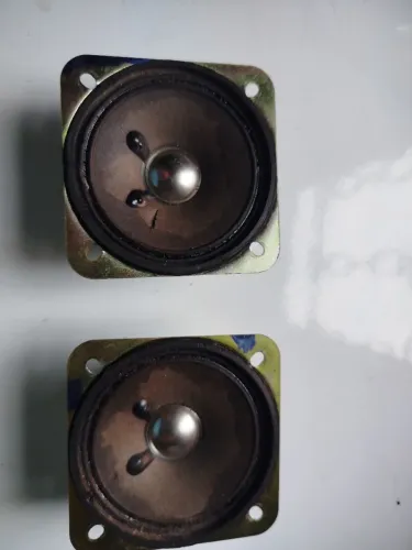 Altos falantes som surround Aiwa 3 polegadas e 16 ohms 
