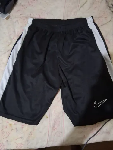 bermuda Nike de basquete preto, também tenho o branco.