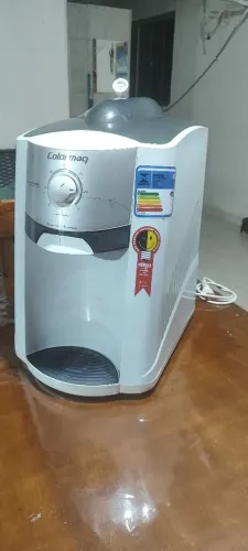 Bebedouro colormaq semi novo