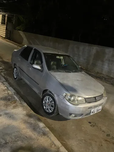 Fiat Siena HLX 1.8 MPI Flex 8V 4P 2007