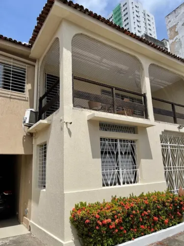 Casa para Venda em Recife, Boa Vista, 6 dormitórios, 2 suítes, 6 banheiros, 5 vagas