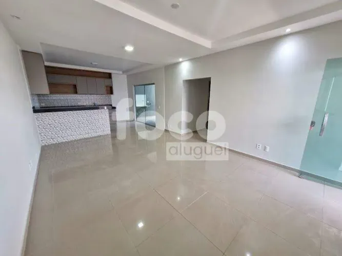 Casa residencial com 3 quartos e suíte para aluguel no Portal do Vale II
