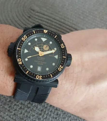 Relógio antigo japonês raridade absoluta CASIO MOON PHASES década de 1980
