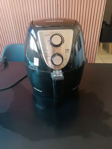 Air fryer em perfeita condições